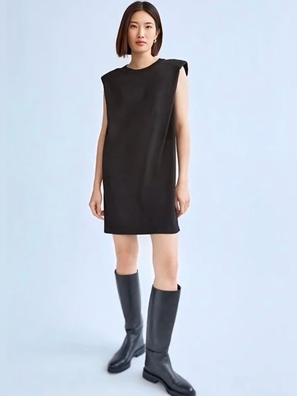 Sleeveless shoulder pad dress - ARITZIA